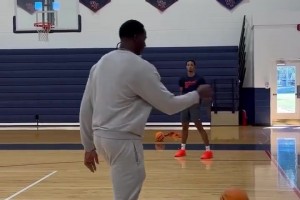 巴斯光年？小巴斯这个“球童”有点眼熟啊🤣